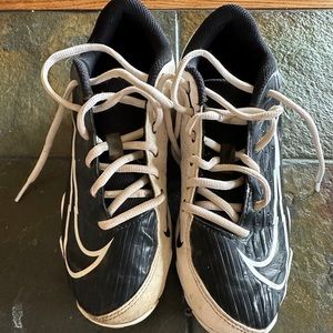 Nike vapor cleats 4 youth